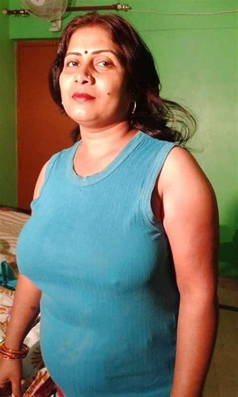 desi bhabhi ki photo|Sexually Teasing Desi Nude Bhabhi Photo Gallery – 57 Pics